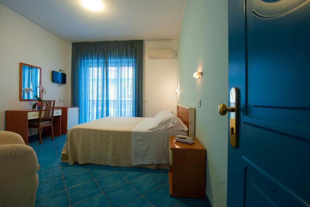 Oasi Hotel Maiori Kültér fotó