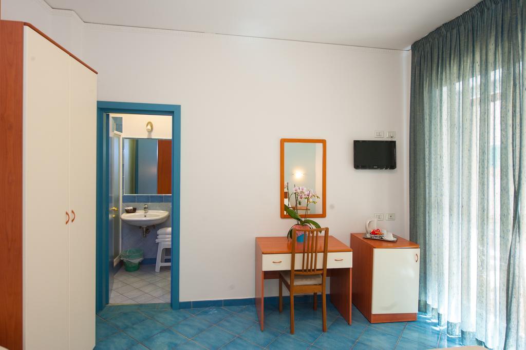 Oasi Hotel Maiori Kültér fotó
