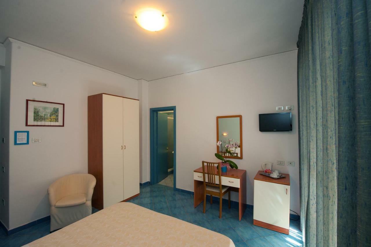 Oasi Hotel Maiori Kültér fotó